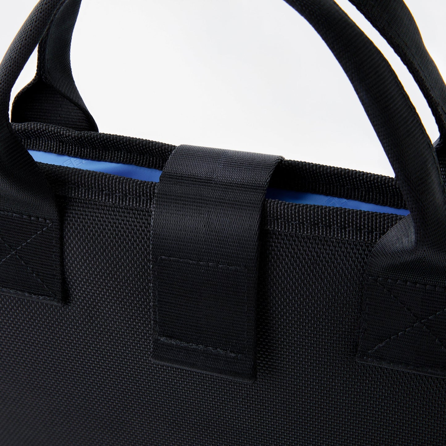 freezable-chill-board-large-g0 freezable-chill-board-large-black-ecofreeze-plus-zoom-handles.jpg